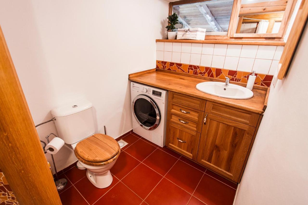 Chalupa Šárka Dolni Dvur Exterior foto